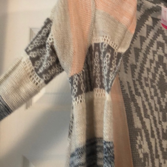 Cardigan - Picture 4 of 6